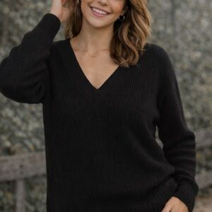 Club Monaco Classic Black V-Neck Sweater